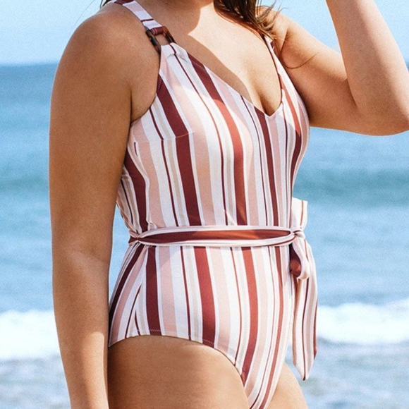 Cupshe, 1x, red and white, Natalia Striped Belted Plus Size One Piece, *new* - Picture 3 of 5